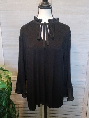 🌹Elle Black Ruffle Tie-Neck Long Sleeve Top - Size L